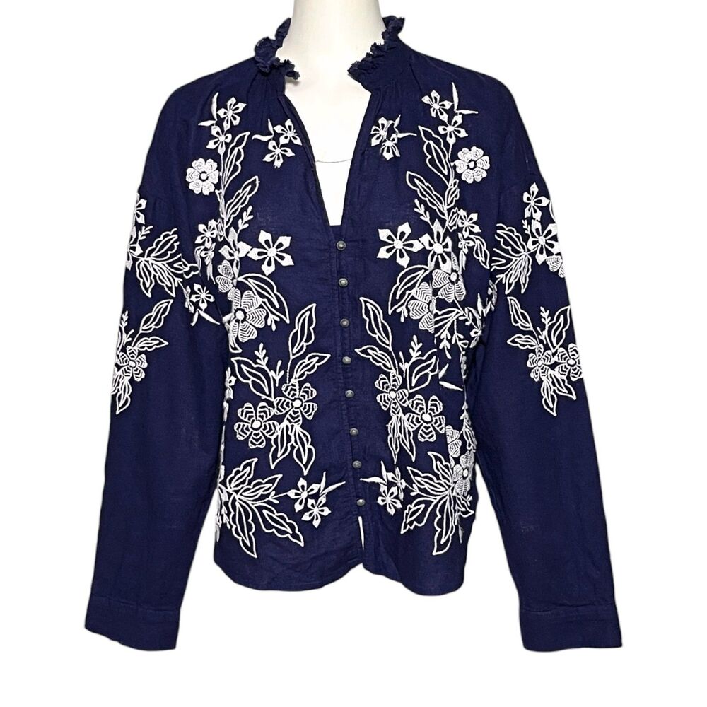 Pilcro Tavi Embroidered Linen Blend Blouse Navy Floral Ruffle Neck Size Large - Picture 2 of 11